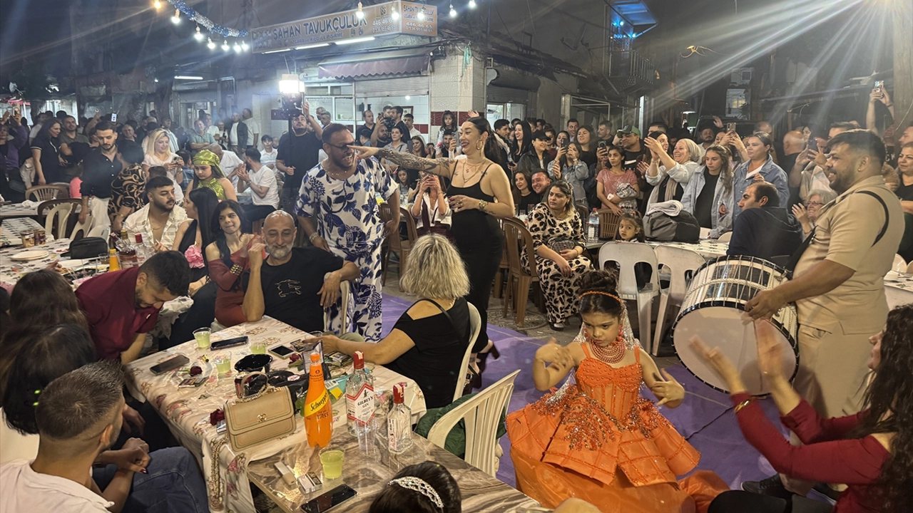 İzmir’de Hıdırellez coşkusu katlanarak çoğaldı başlıklı video haberin görseli