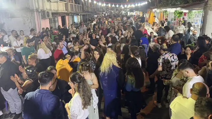 İzmir haber: Hıdırellez şenliğinde baharın gelişi kutlamalarla karşılandı