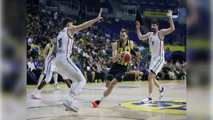 Karşıyaka, deplasmanda Fenerbahçe Beko'ya mağlup oldu!