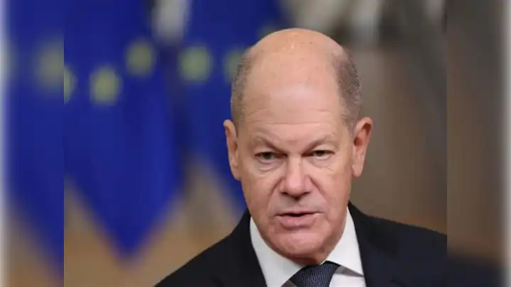 Scholz görevini Merz'e devretti