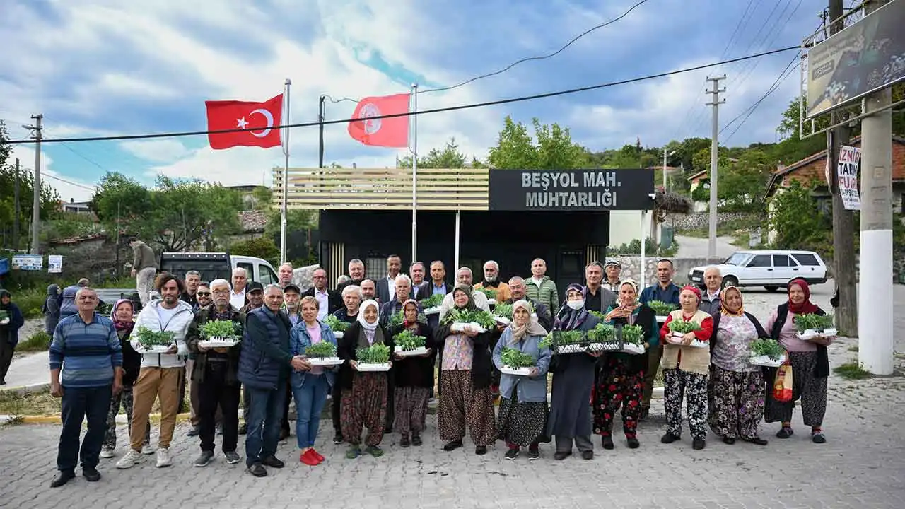 Bornova’da 400 bin yazlık fide üreticiyle buluşuyor haberinin görseli