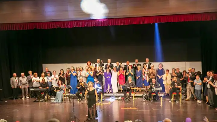 Güzelbahçe’de 3. Yaş Üniversitesi 1’inci dönem etkinliği düzenledi