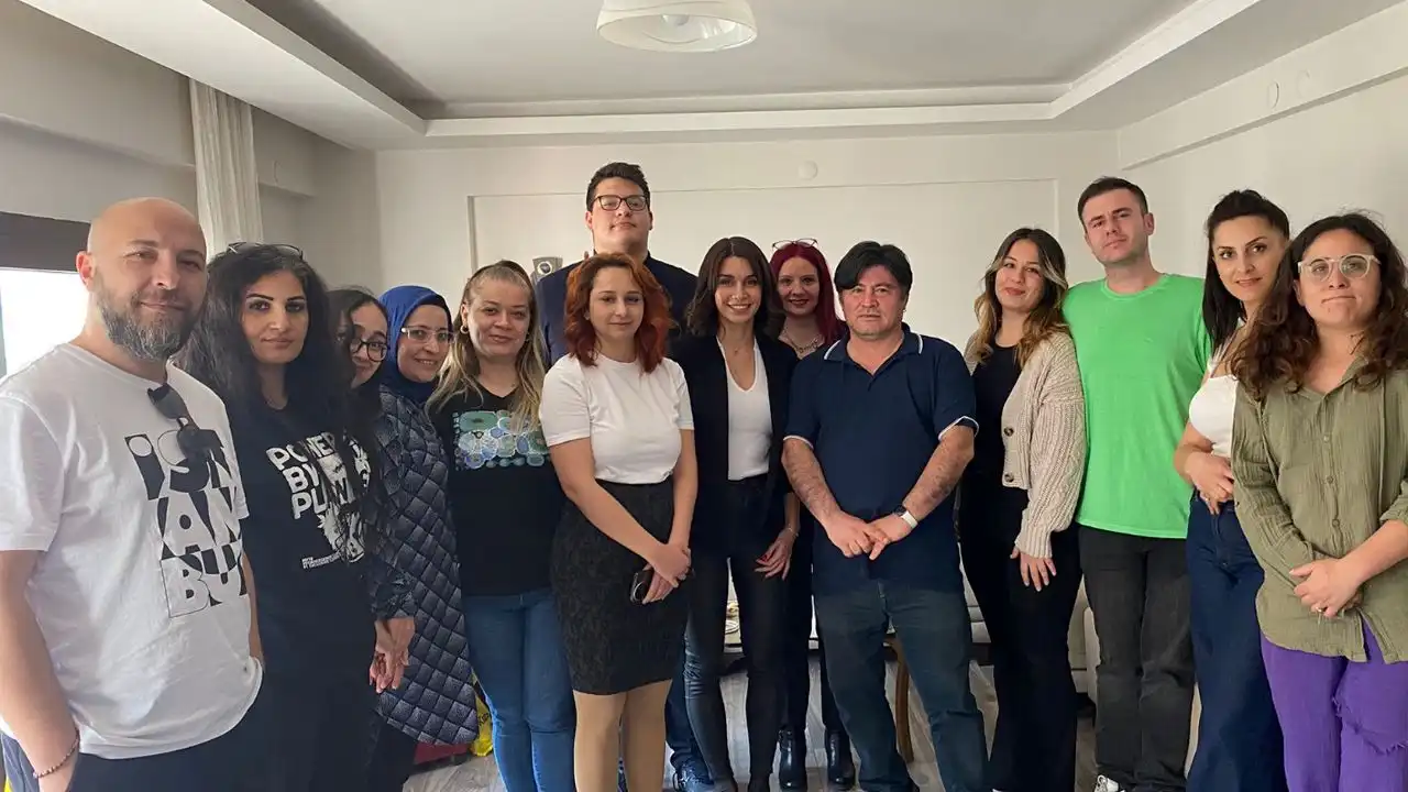 İzmir'de özel gereksinimli bireyler için ilk eğitim tamamlandı haberinin görseli