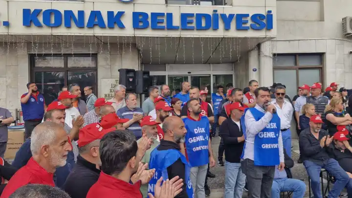 Konak’ta TİS krizi: Belediye işçileri teklifi yetersiz buldu greve gitti
