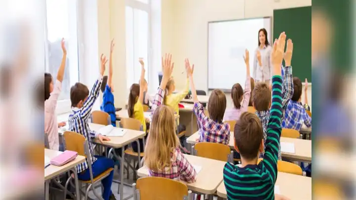 MEB, 15 bin sözleşmeli öğretmen atamasında sözlü sınava hak kazanan adayları açıkladı haberinin görseli