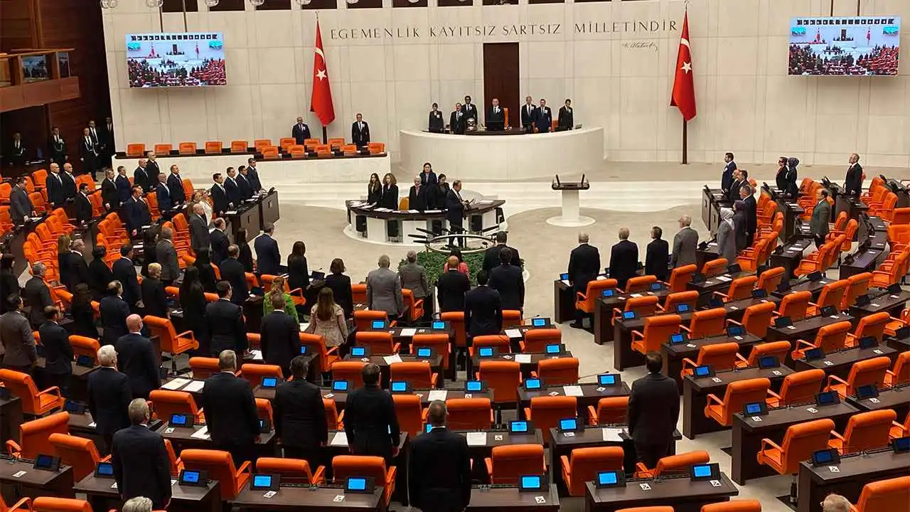 TBMM Genel Kurulu'nda Sırrı Süreyya Önder anması  haberinin görseli