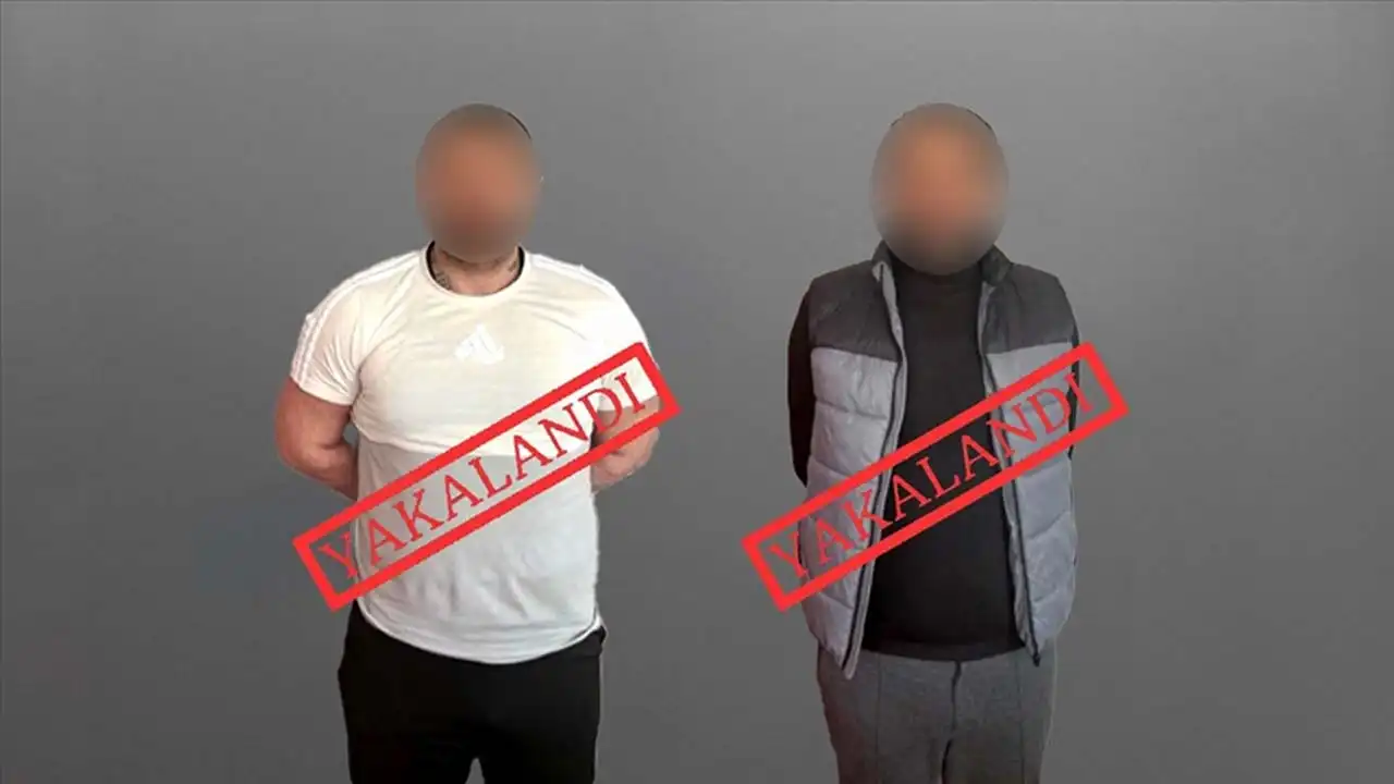 Kırmızı bültenle aranan 2 suçlu Gürcistan’da yakalanarak Türkiye’ye iade edildi haberinin görseli