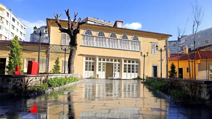 Bornova Belediyesi kafeleri: İzmir’de uygun fiyatlı mekan önerileri|Bornova sakin kafeler