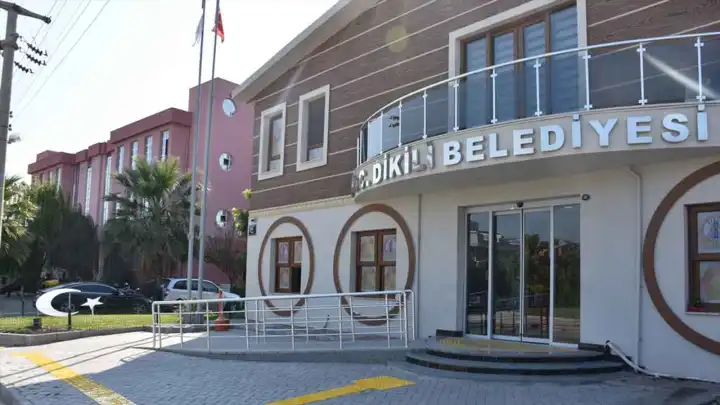 Dikili Belediyesi’nden mayıs ayına özel sanat ve kültür programı