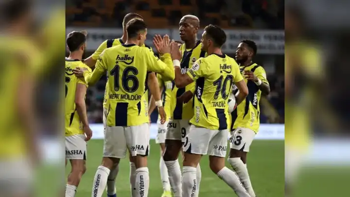 Fenerbahçe deplasmanda 3 puanı 4 golle aldı...