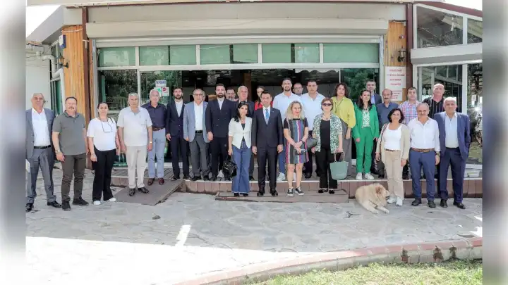 İrfan Önal muhtarlarla bir araya geldi