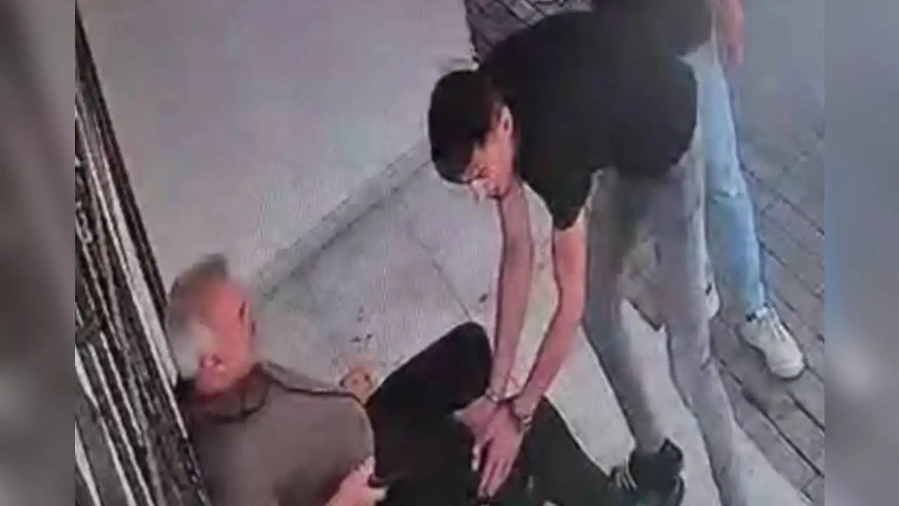 Muhtarlık binasında korku dolu anlar: Muhtar silahlı saldırıya uğradı! haberinin görseli