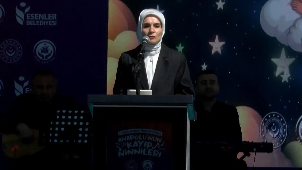 Bakan Göktaş Ninni Festivali'ne katıldı haberinin görseli