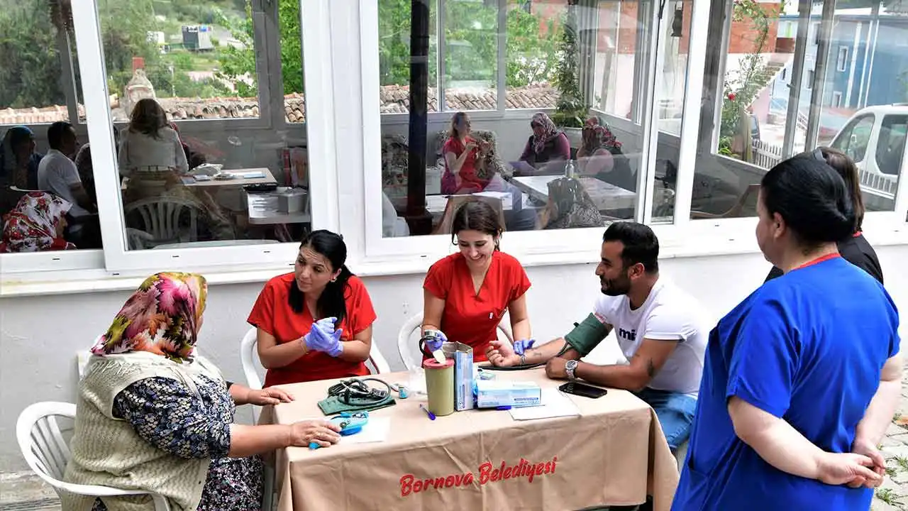 Bornova Belediyesi’nden köylere sağlık eğitimi haberinin görseli
