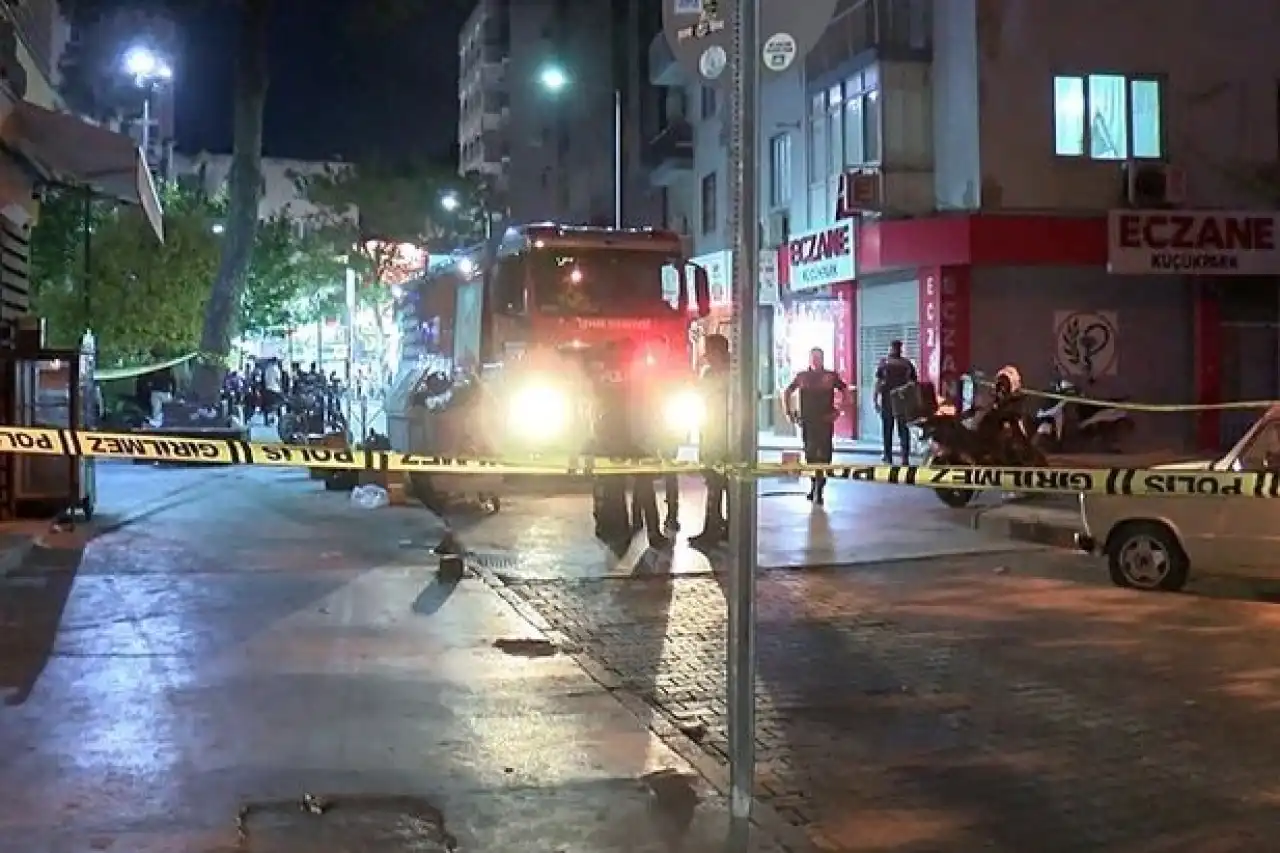 Bornova'da doğalgaz patlaması! haberinin görseli