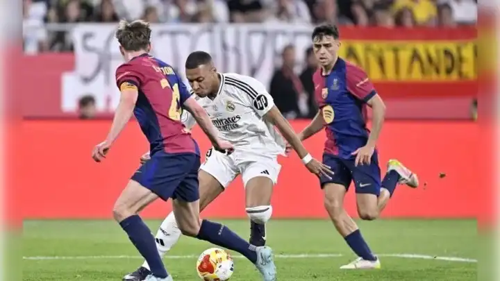 El Clasico'da heyecan doruğa çıktı: 7 gollü maçın kazananı Barcelona!
