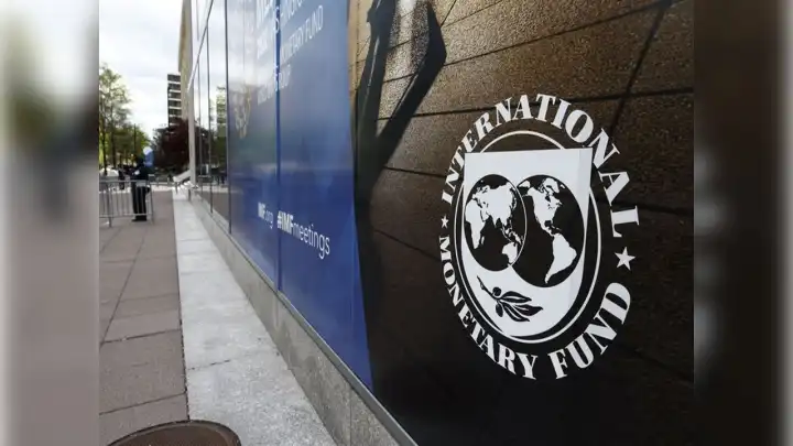 IMF’den Pakistan’a kredi desteği