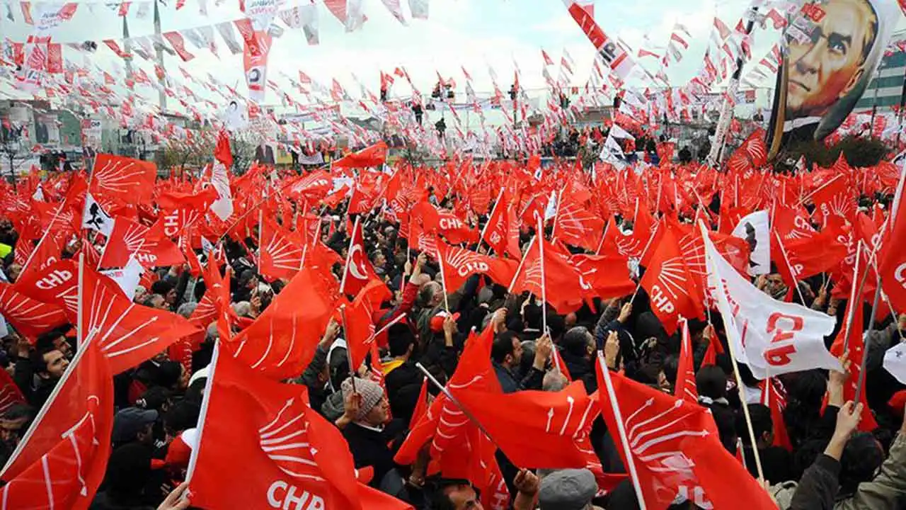 İzmir’in başkanlarından miting daveti haberinin görseli