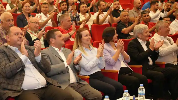 Sendikanın seçimine katılan Mutlu’dan başkana tebrik