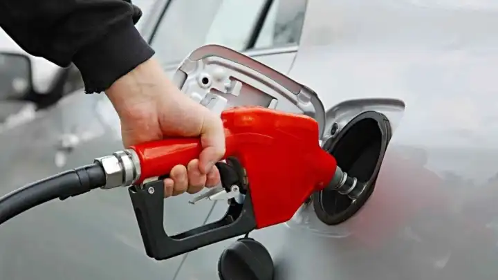 12 Mayıs güncel akaryakıt fiyatları: Benzin, motorin ve LPG'ye zam veya indirim var mı?