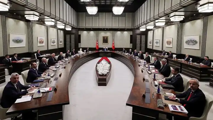 Kabine toplantısı başladı...Gündem: PKK'nın fesih kararı