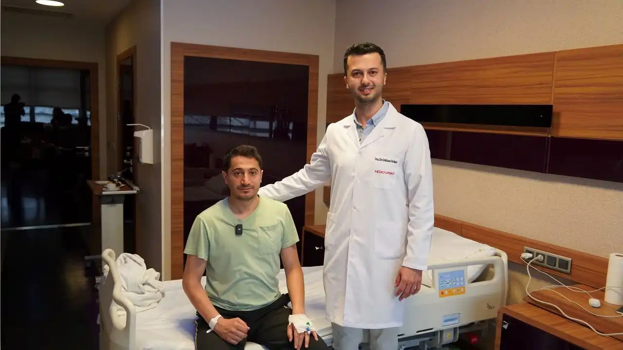 Medical Point'te bel fıtığına endoskopik yöntemle etkili müdahale haberinin görseli