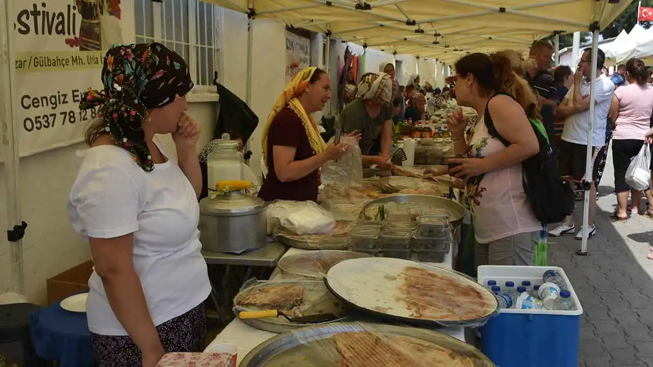 Urla’da Geleneksel Gülbahçe Arnavut Böreği Şenliği başlıyor haberinin görseli