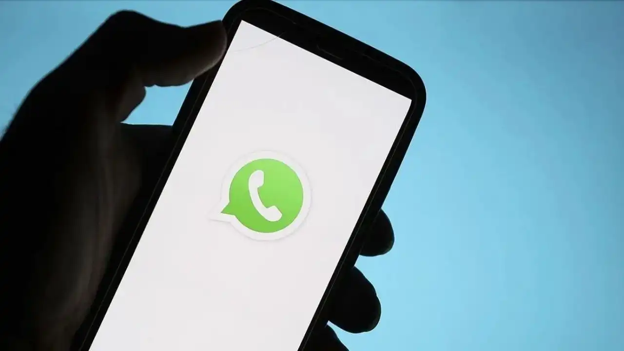WhatsApp’a yepyeni bir özellik geliyor: Artık tek bir dokunuşla sesli mesaj gönderebilirsiniz haberinin görseli