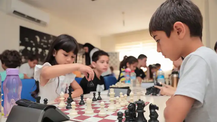 Aliağa’da yaz  dönemi satranç kursları kayıtları başlıyor