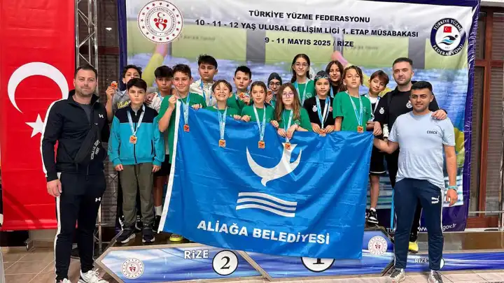 Aliağalı yüzücüler Rize’den 16 madalya ile döndü