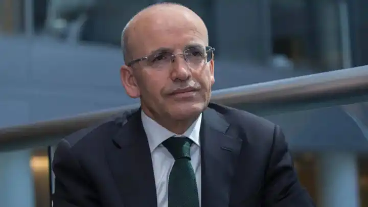 Bakan Şimşek Londra'da  mevkidaşlarıyla ikili görüşmeler yapacak!