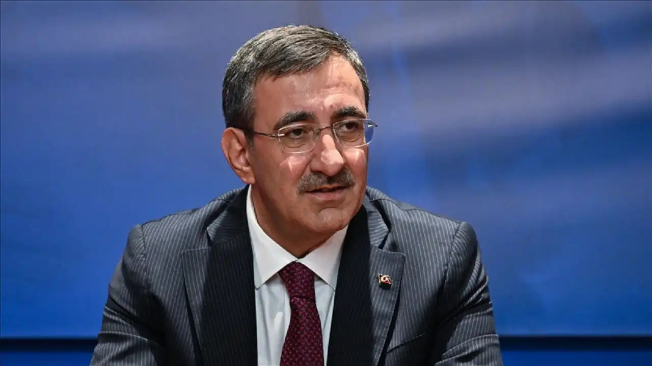 Cumhurbaşkanı Yardımcısı  Yılmaz'dan sanal kumar ile ilgili önemli açıklamalar haberinin görseli