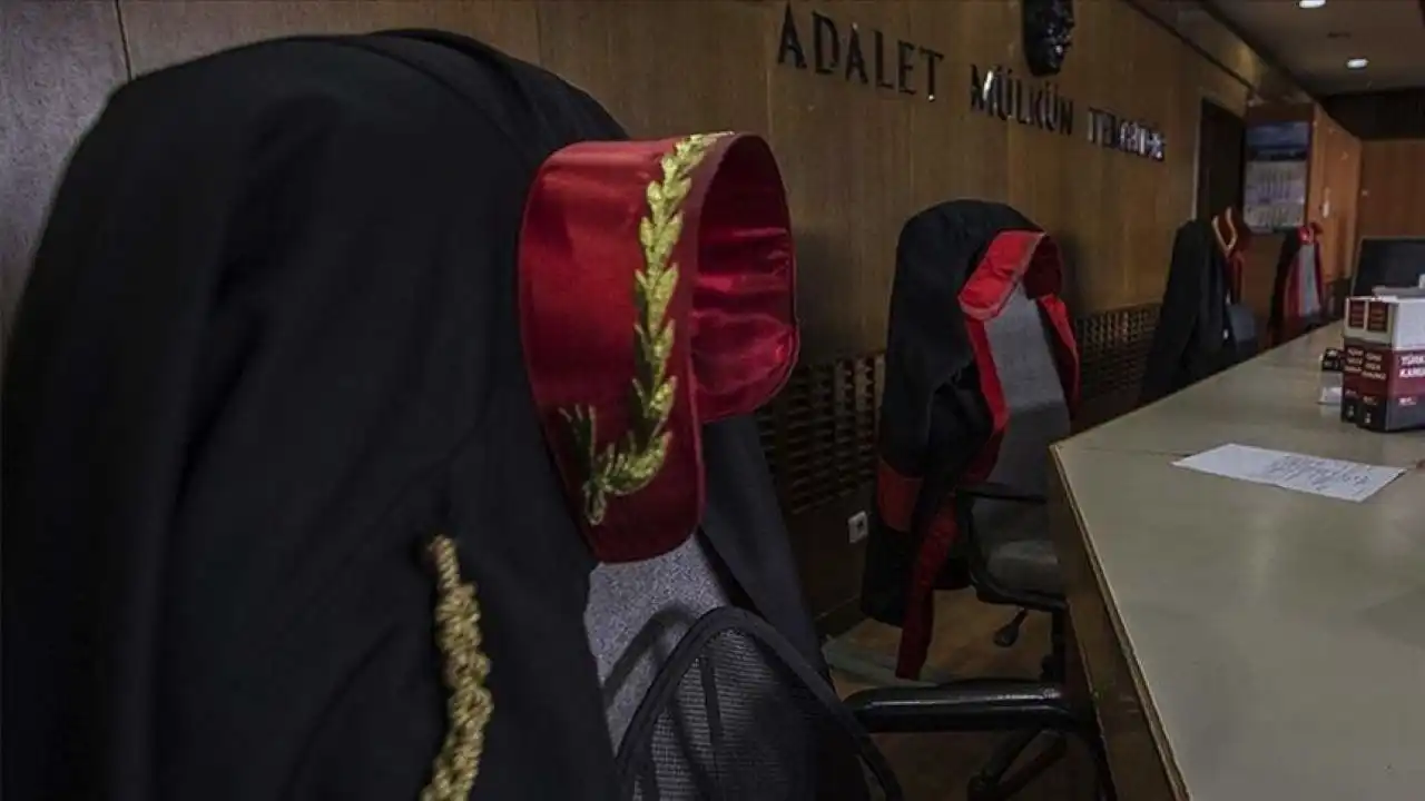 İzmir’de hakim ve savcı yardımcılarına yönelik ‘Eğitici Eğitimi Programı’ haberinin görseli