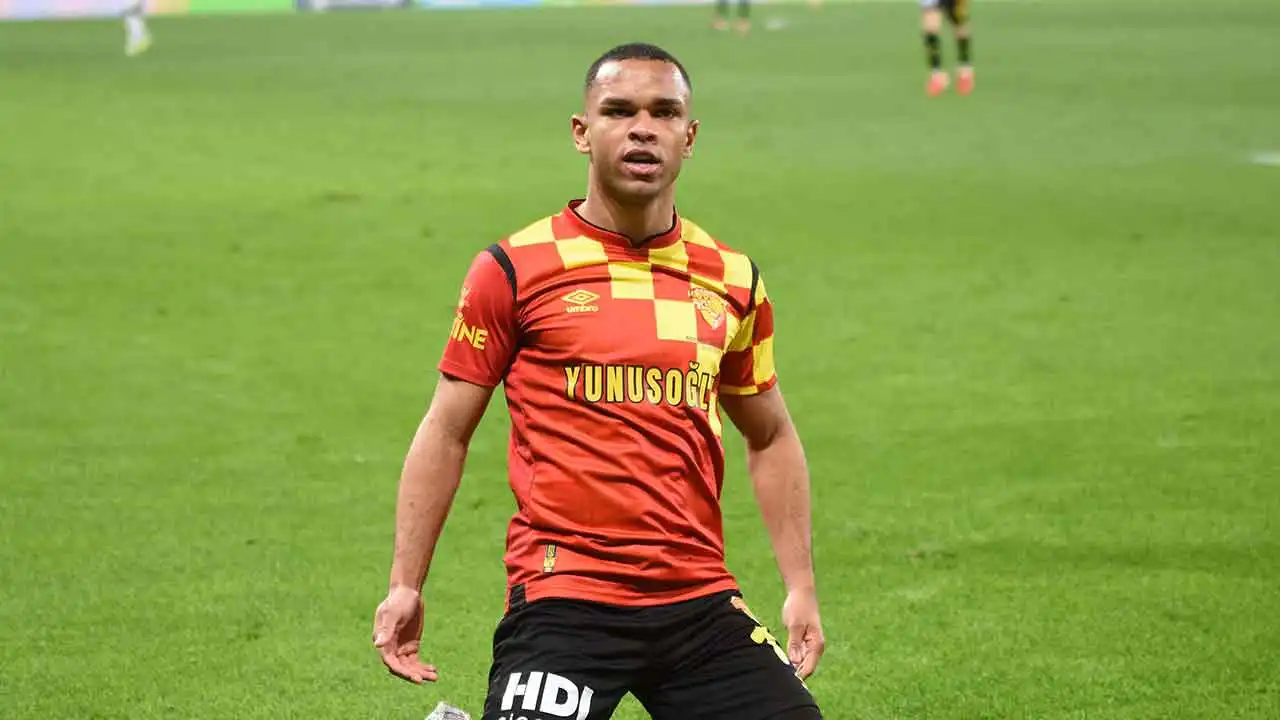 Göztepe-Southampton trafiği yoğun haberinin görseli
