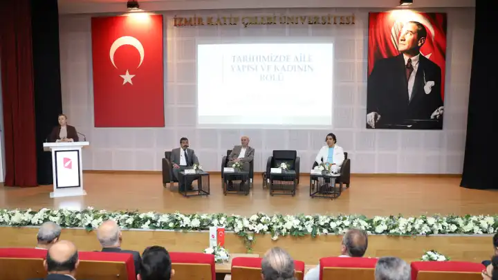 İKÇÜ’de Aile Yılı Paneli: Mehir ve Aile konuşuldu