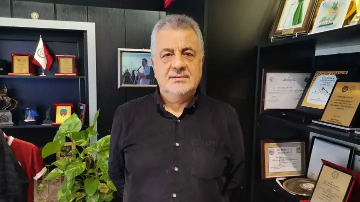İzmir Eczacı Odası Başkanı Tuncay Sayılkan: Yeni yaptırımlar bizleri bunaltıyor