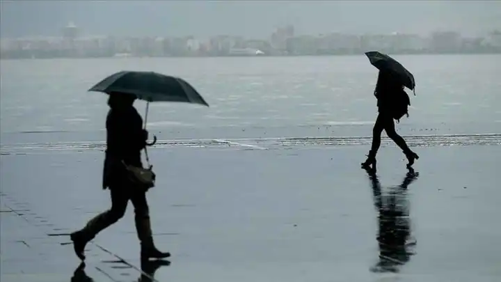 Meteorolojiden İzmir’e gök gürültülü sağanak yağış uyarısı!