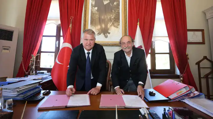 Urla’da kırsal kalkınma desteği: 10 dönüm zeytinlik köylüye emanet
