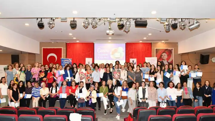 Çiğli'den Türkiye'ye örnek model: Kadınlar Dijitalde Parlıyor