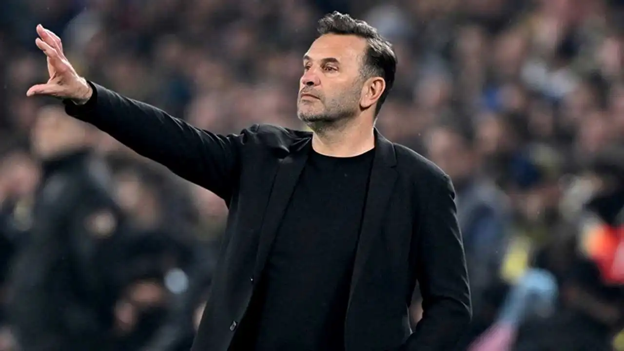 Galatasaraylı futbolcu Okan Buruk'u istifaya davet etti! haberinin görseli
