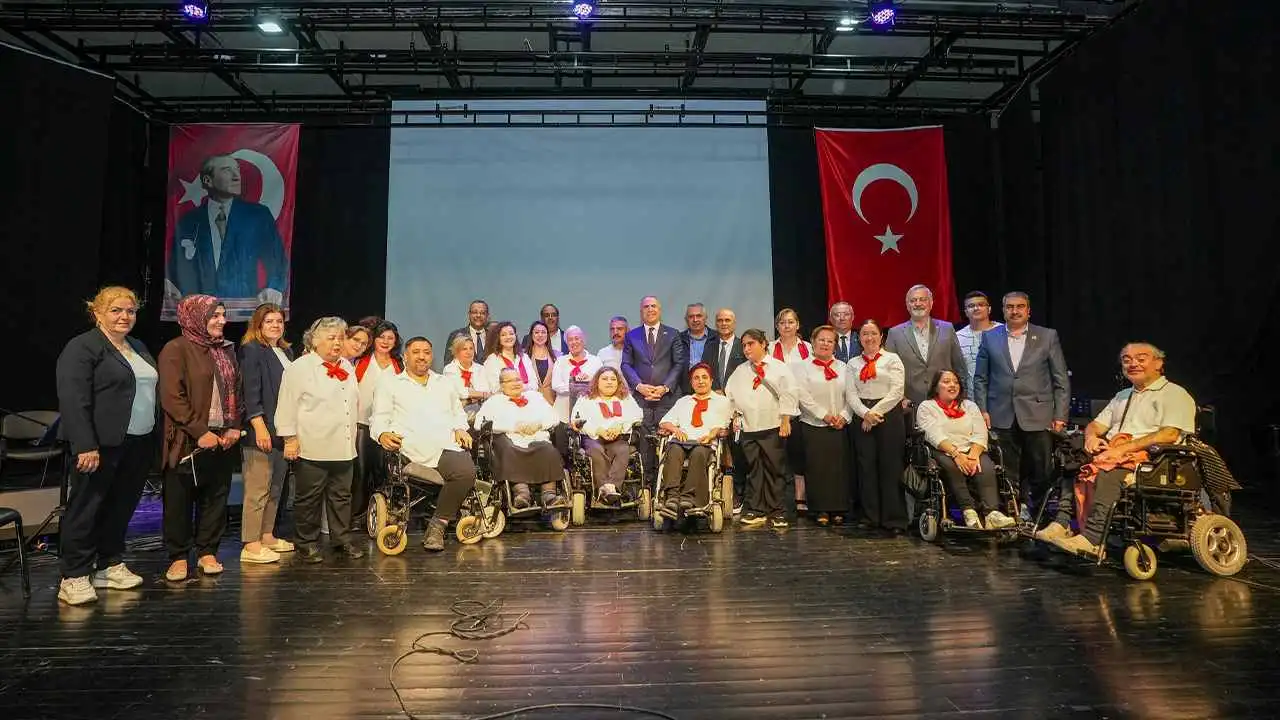Gaziemir’de engelli bireyler ve ailelerinden unutulmaz konser haberinin görseli