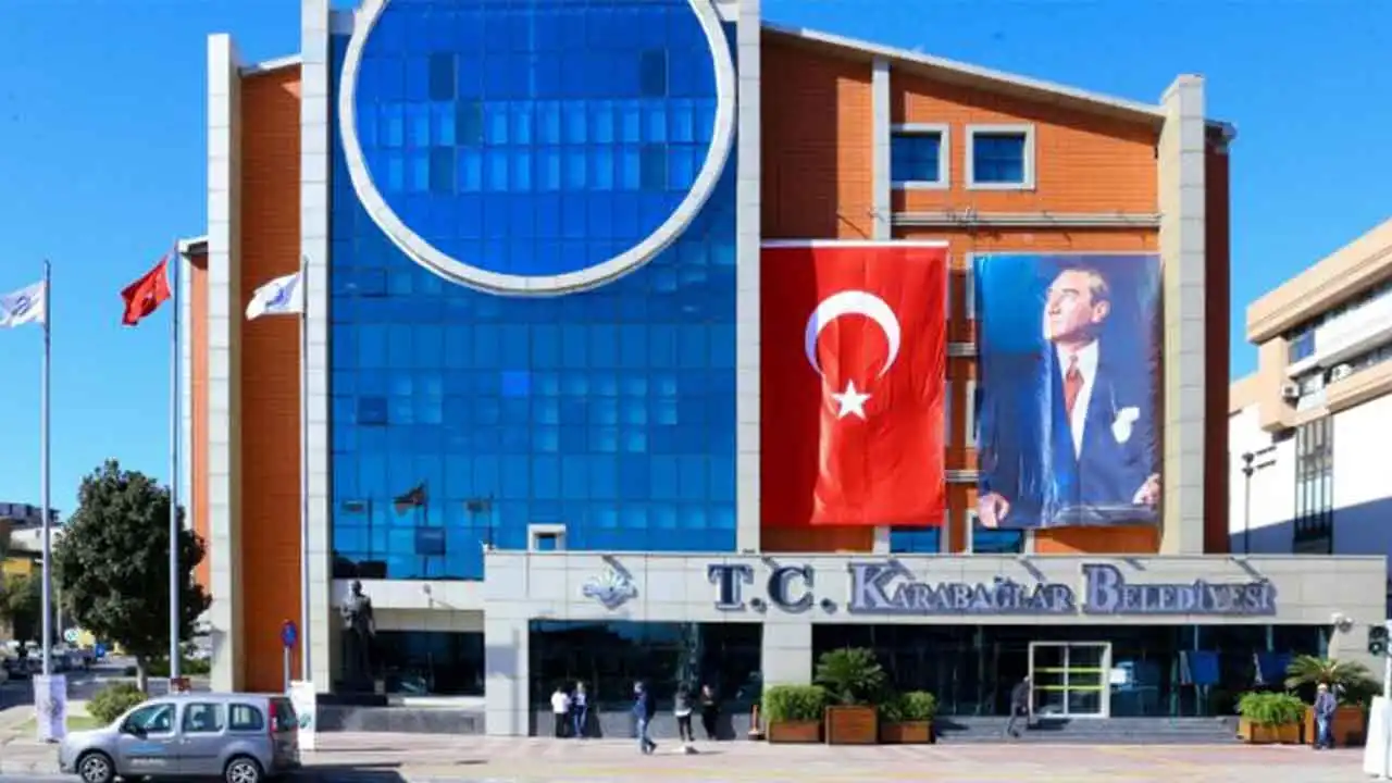 Hasan Tahsin Parkı yenilenen yüzüyle Karabağlar’da bugün açılıyor haberinin görseli