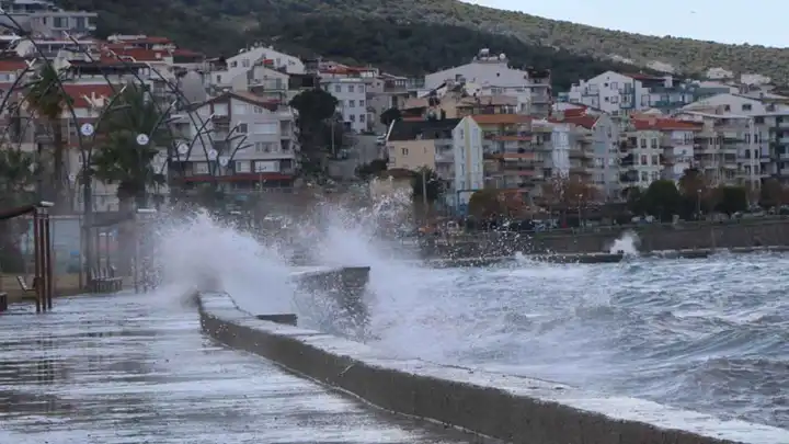Meteoroloji uyardı Ege’de fırtına bekleniyor