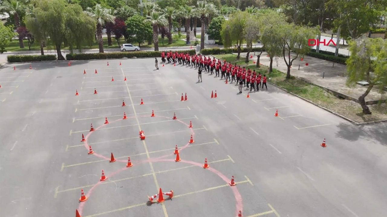 Yunus Polisi Olmak Kolay Değil: İzmir’de Zorlu Eğitim Maratonu Başladı başlıklı video haberin görseli