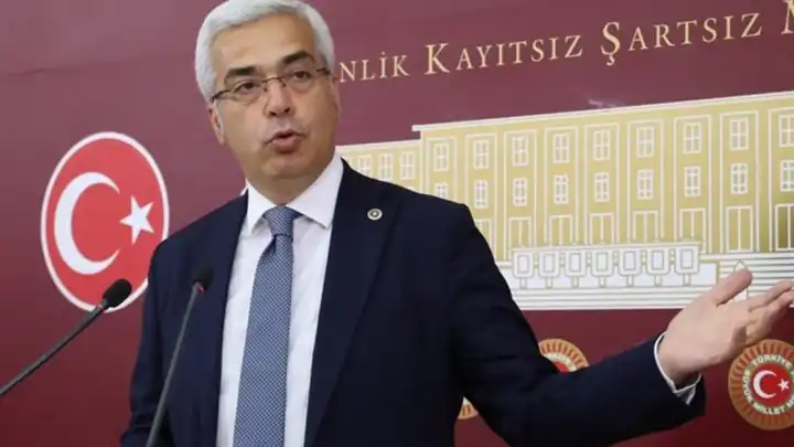 CHP’li Uzun Cumhurbaşkanına hakaret davalarına dikkat çekti