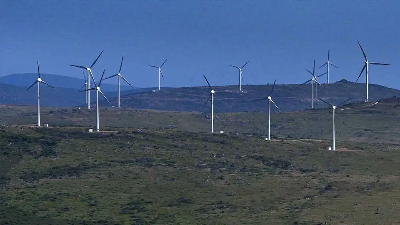 Ege'nin rüzgar güllerinden 2,5 milyon hanelik temiz enerji haberinin görseli