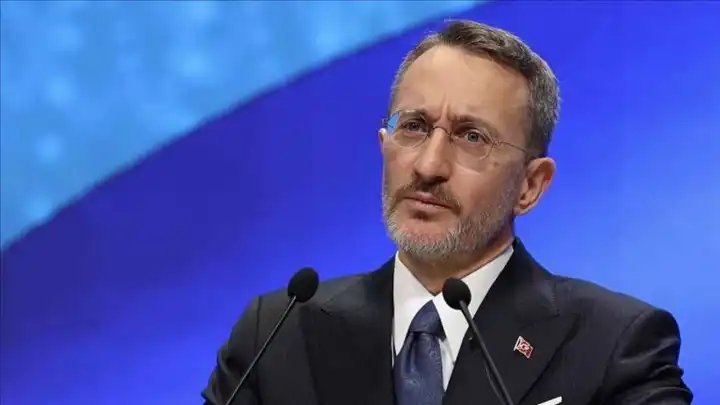 İletişim Başkanı Altun'dan, İzmir'de gazetecileri darbedenlere kınama