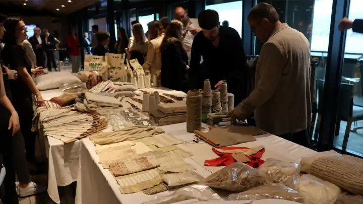 İzmir’de kenevirin stratejik önemi masaya yatırıldı