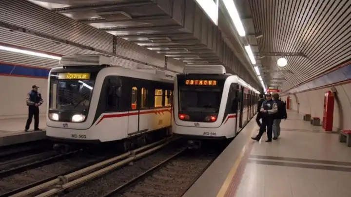 İzmir’de metro kullananlar dikkat: Seferlerde aksama