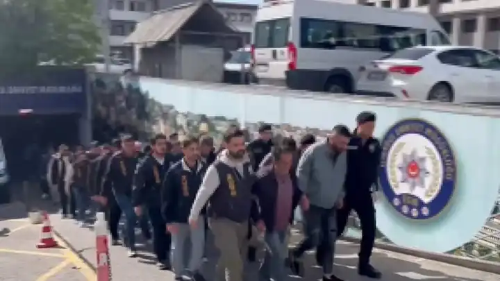Yapay zeka çetesi çökertildi!